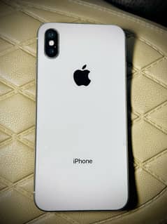 iPhone x 64gb factory silver white colour 10”9 condition chilna piece