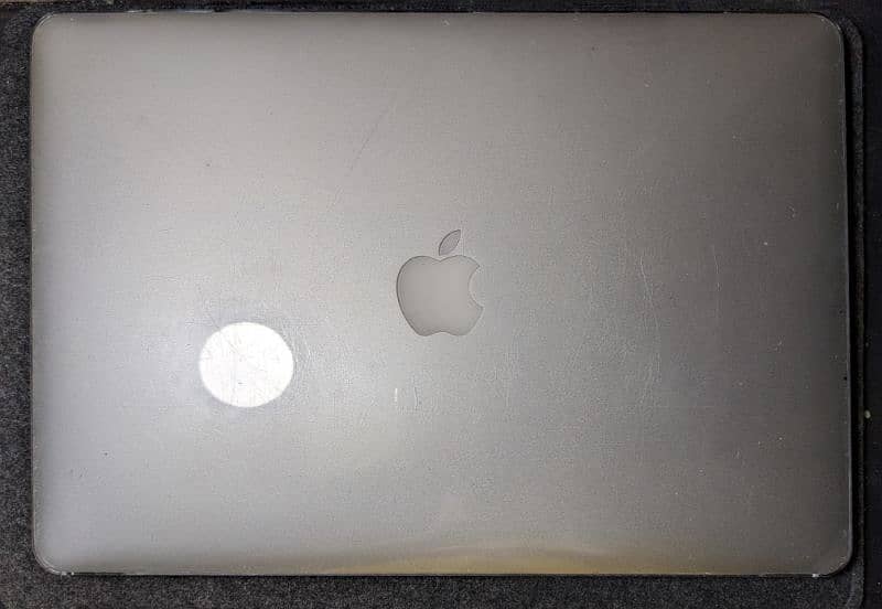 MACBOOK PRO 2015 15 INCH 256GB R9 GRAPHIC CARD TOP SPEC 1