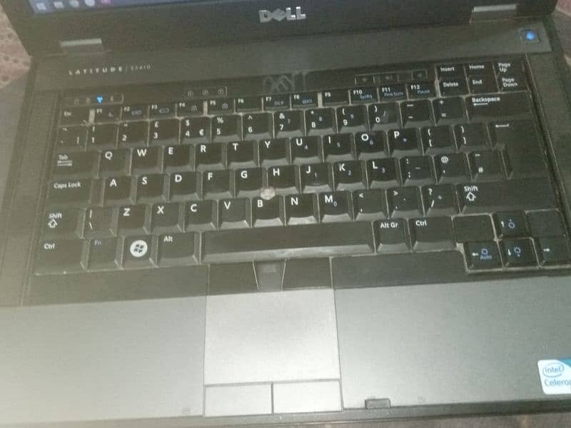 Dell e6410 laptop for sale in good condition 2