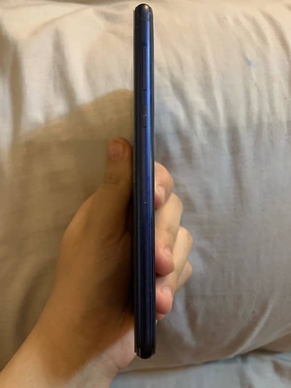 honor 8 in brand new condition 3