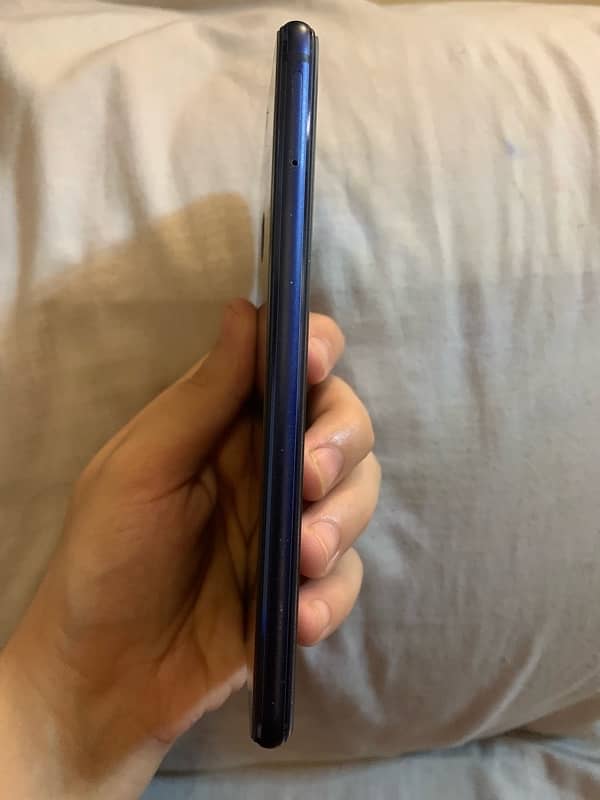 honor 8 in brand new condition 5