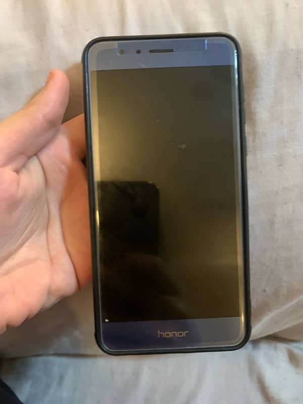 honor 8 in brand new condition 7