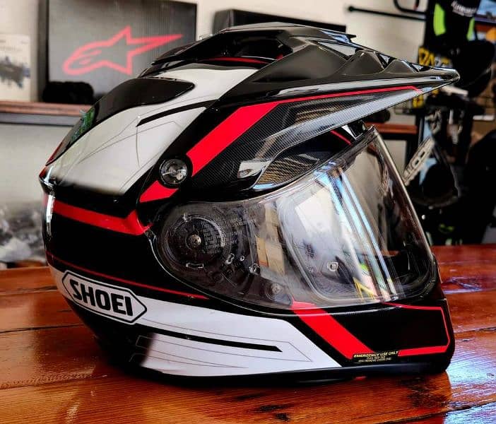 shoei sports helment. 1