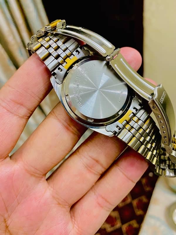 SEIKO 5 AUTOMATIC 6