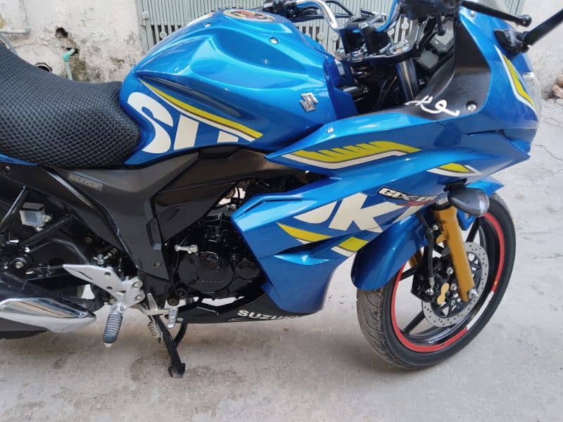 Suzuki Gixxer 150cc 2022 model Islamabad number lush condition 5