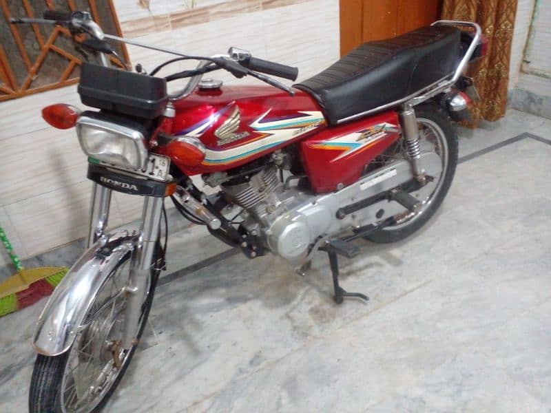 Honda 125 in original condition original documents biometric mil jy gi 0