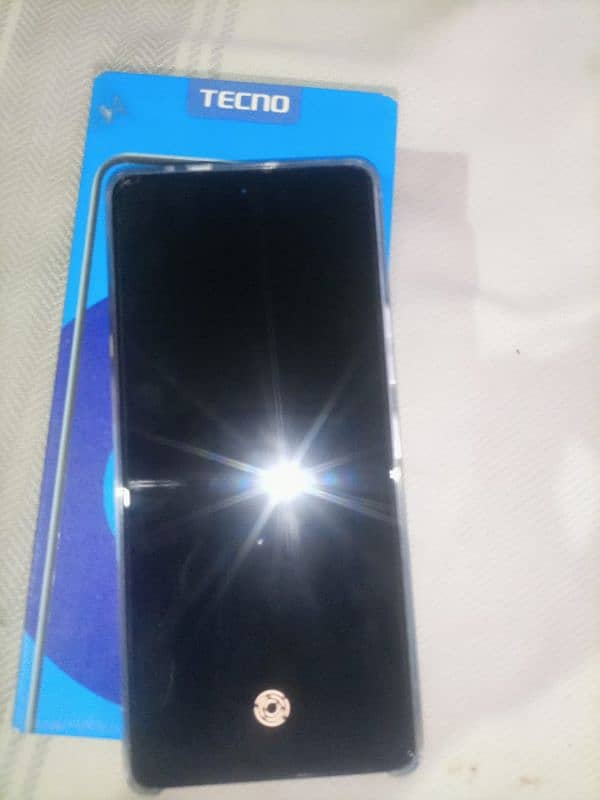 Techno camon 30 just opened 4