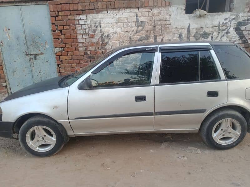 Suzuki Cultus VXL 2005 4