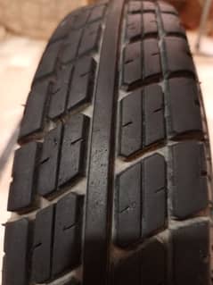 Rakshaw tyre spepney k sath achi  condition like new