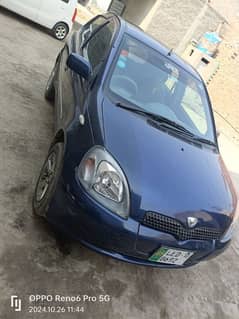 Toyota Vitz 2013