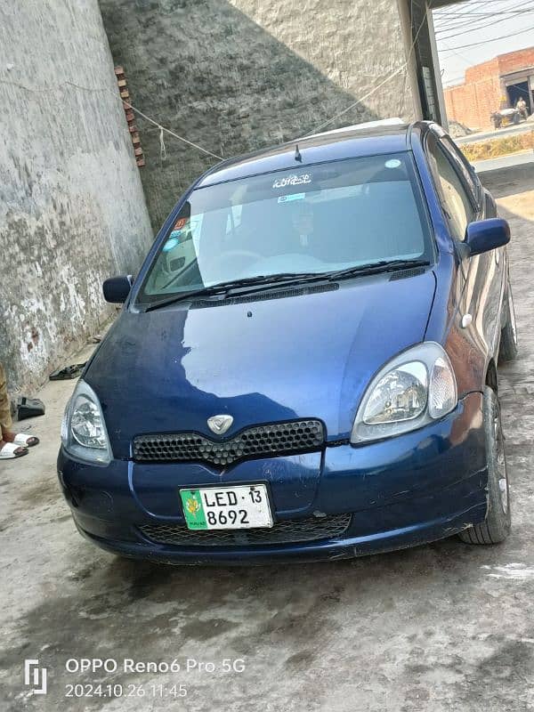 Toyota Vitz 2013 4