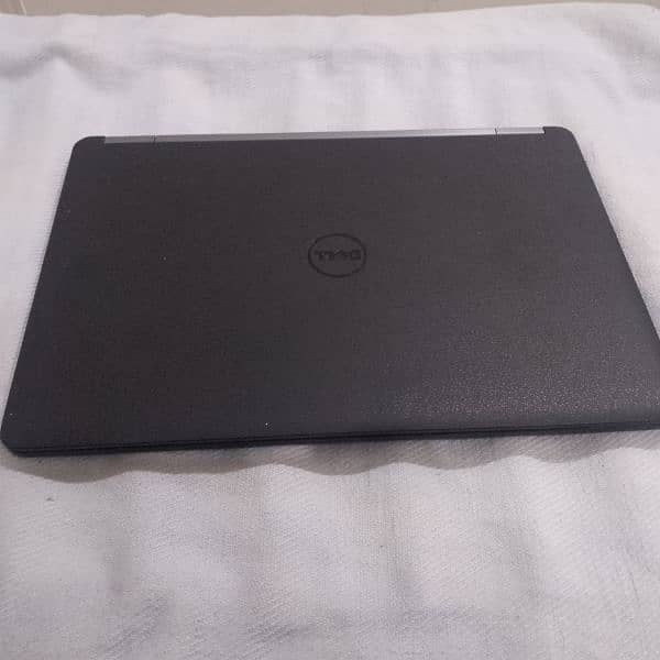 Dell latitude 74740 i5 6th gen with 8/256 SSD nvme 1