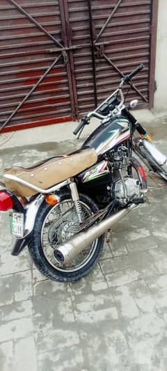 Honda 125 2015B total Gunine 03457541949