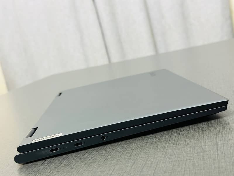 YOGA 7i  | i5 1135G7 2.4Ghz |  | 8GB Ram | 2