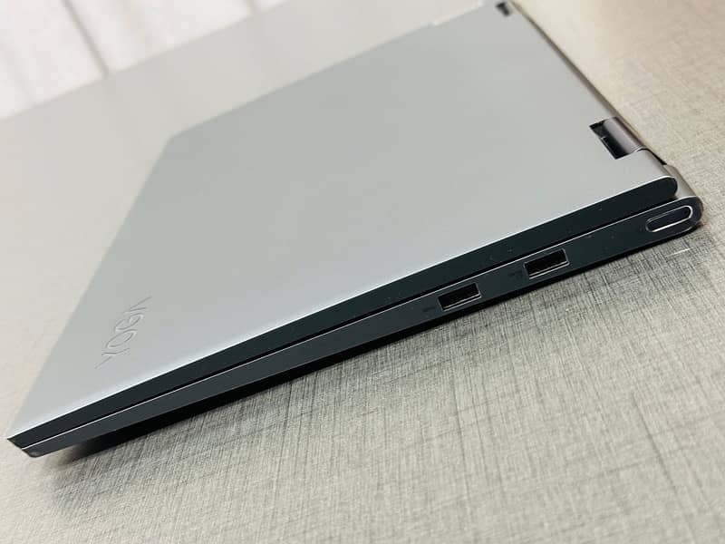 YOGA 7i  | i5 1135G7 2.4Ghz |  | 8GB Ram | 5