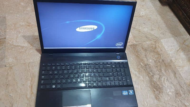 samsung laptop i7 2nd gen 1