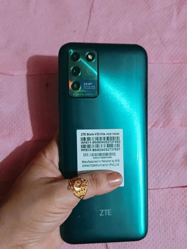 ZTE blade V30 vita 4/128 3