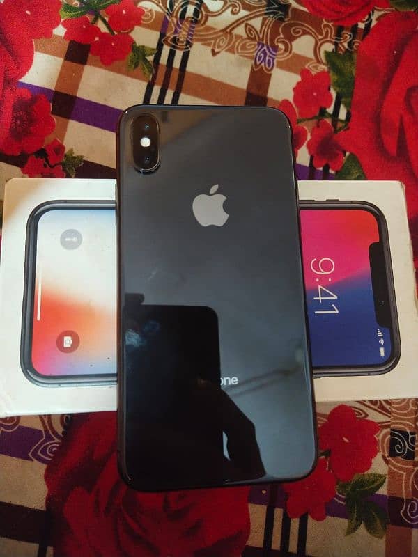 iphone x 64GB pta approved whit box. 03168643572 0