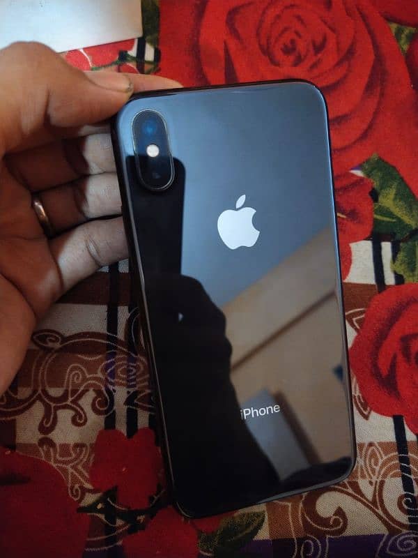 iphone x 64GB pta approved whit box. 03168643572 3