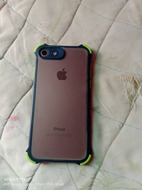 Good condition iphone 7 non PTA For Sale 4