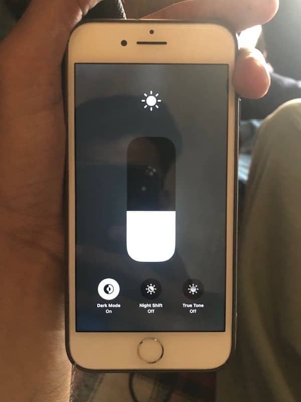 iPhone 8 pta 64 gb 4