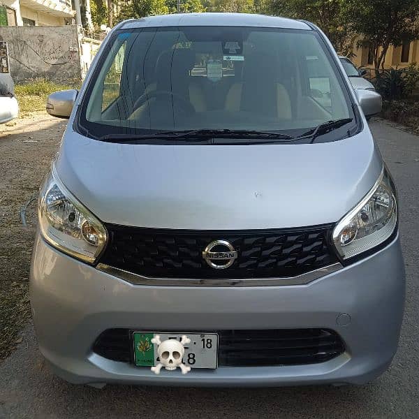 Nissan Dayz 2015 original condition Lahore number 1