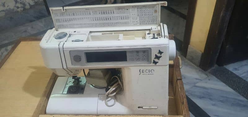 Embroidery machine with trolley or without trolley 0