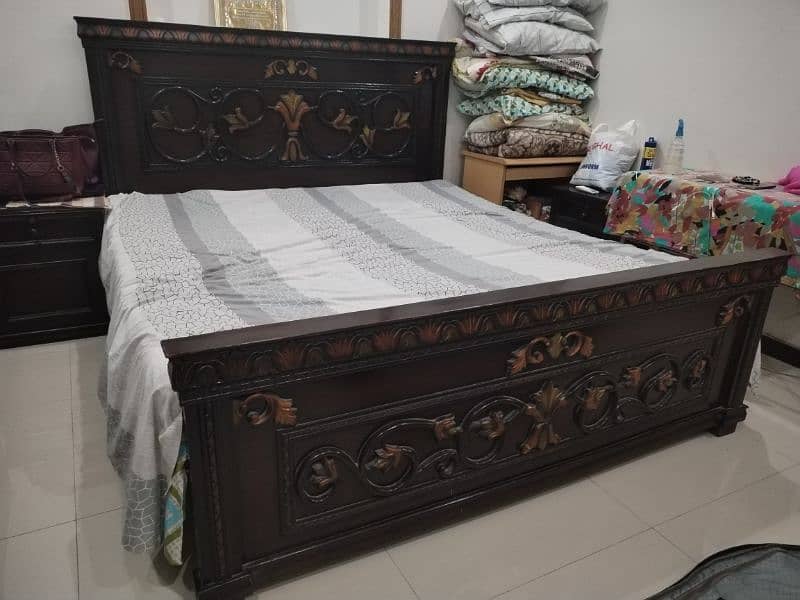 Wooden Bed Set for sale (King Bed + Mirror Dressing) 0