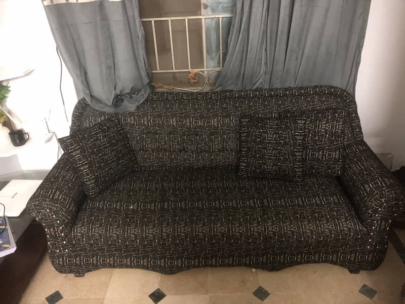 5 seater sofa | in good new condition 0