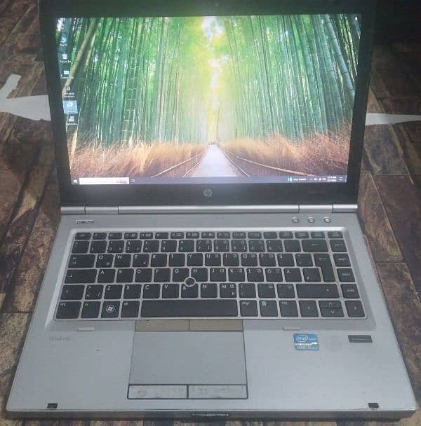 HP EliteBook 8460p Core i5 2nd Generation 0