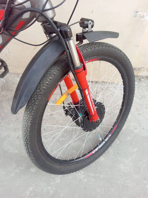 electric cycle in very good condition 3