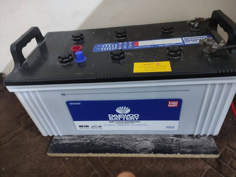 Daewoo DIB 200 Amp Battery for Sale (Almost New) 3