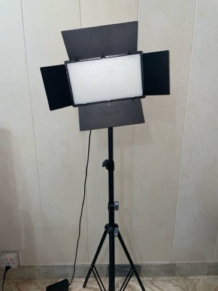 Best videography/photography Light with stand Available 0