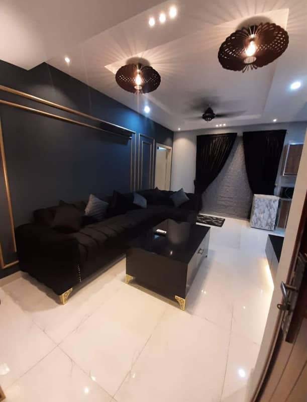 1 Bedroom VIP full furnishe flat for rent per day available in Bahia Town Lahore 4