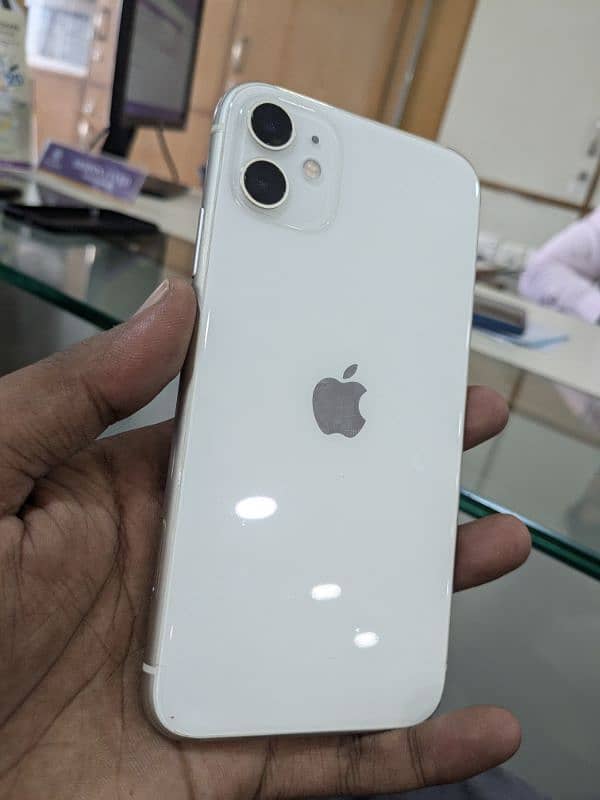 Iphone 11  64GB 1