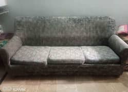 5 Seater Sofa only 5500 Normal Condition