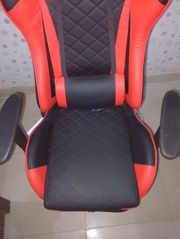 game chairs available 1