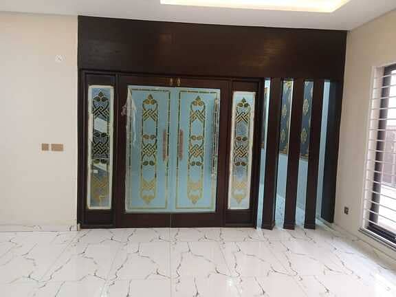 Unoccupied House Of 10 Marla Is Available For Sale In Johar Town 0