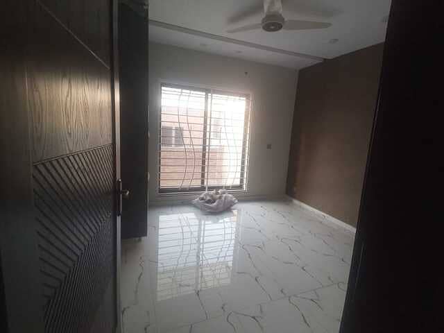 Unoccupied House Of 10 Marla Is Available For Sale In Johar Town 24