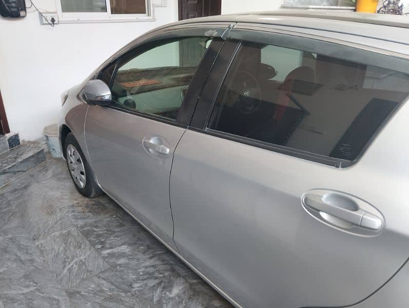 Toyota Vitz 1.0 0