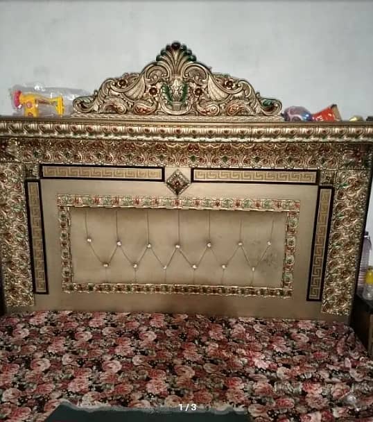 Wooden Bed in best condition used with care 0/3/2/1/4/7/1/9/6/3/9 0