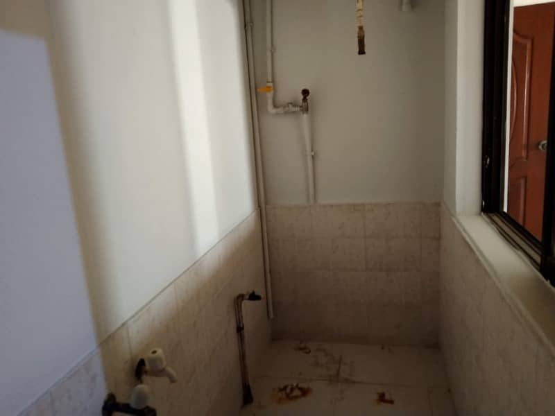 North Nazimabad Flat Sized 1300 Square Feet For sale 7