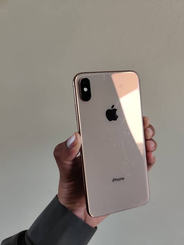 iPhone XS Max  256GB Factory unlocked 1