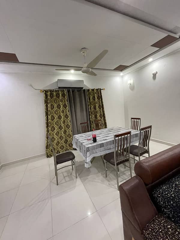 1 Bedroom VIP full furnishe flat for rent per day available in Bahia Town Lahore 2