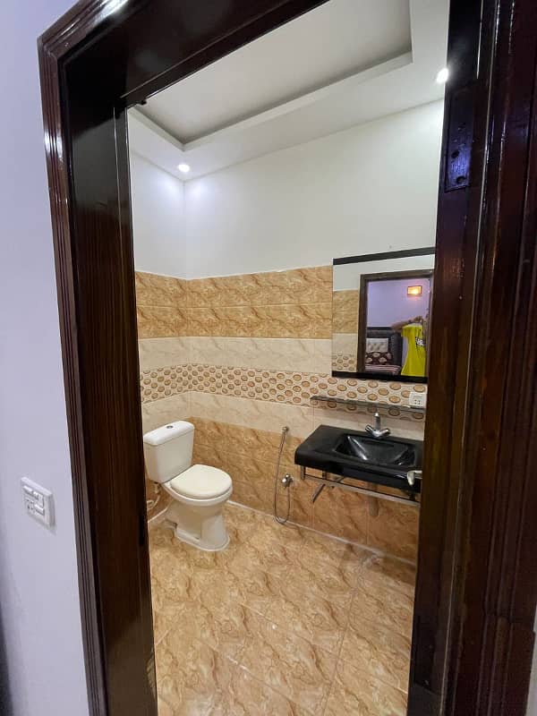 1 Bedroom VIP full furnishe flat for rent per day available in Bahia Town Lahore 5