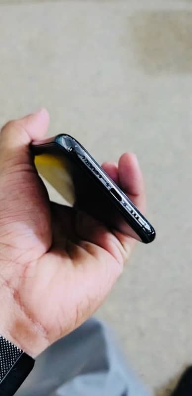 IPhone XS 64 GB NON PTA 7