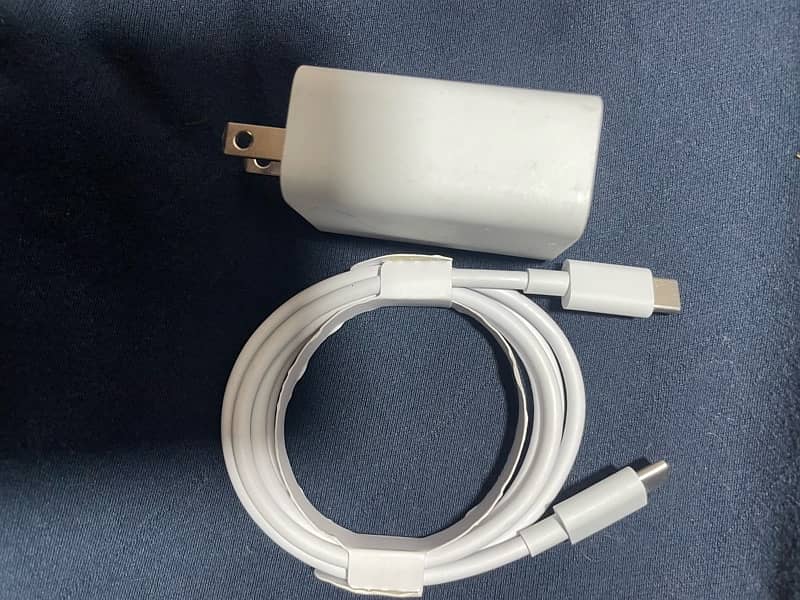 Google Pixel 6 pro ka 100% Original Box Pulled Charger hy 3