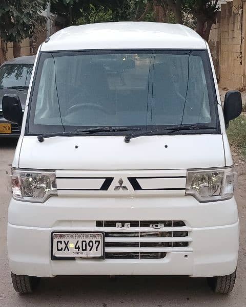 Mitsubishi Minicab Bravo 2013 0