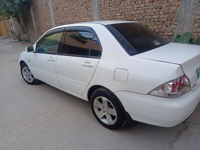 Mitsubishi Lancer 2004 8