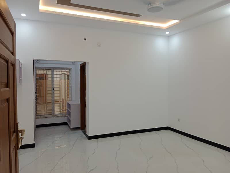 35x80 Brand new Ground portion for rent in G-16 Islamabad 3